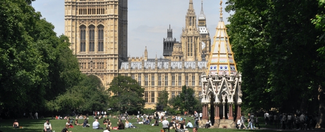 The UK’s new national Holocaust memorial will be built alongside the Buxton memorial in Victoria Gardens, in sight of Parliament. Photo: Andreas Praefcke (CC BY 3.0)