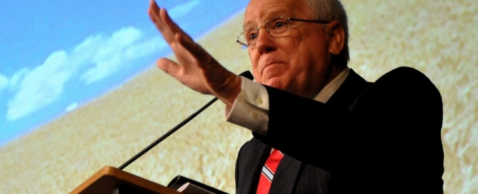 Ambassador Kenneth Quinn speaking at the International Wheat Congress in St. Petersburg, Russia, 2010