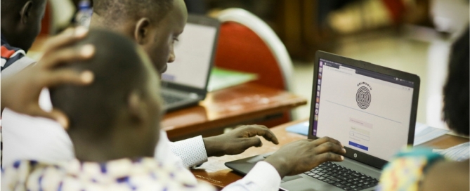 Rwandan teachers explore a pilot version of the Ubumuntu Digital Platform - www.ubumuntu.rw